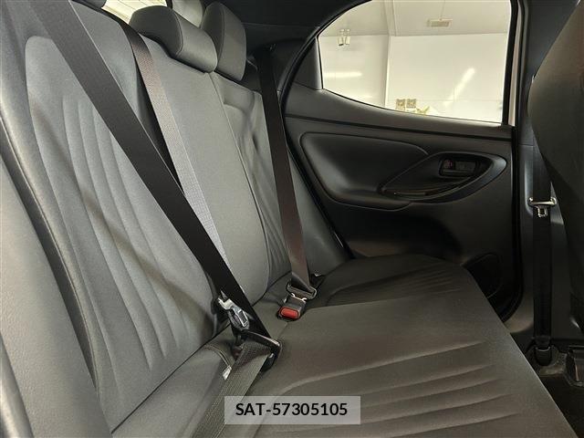Toyota YARIS 2024-12 8747082-25