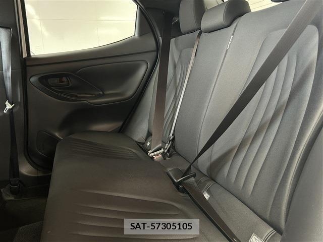 Toyota YARIS 2024-12 8747082-26