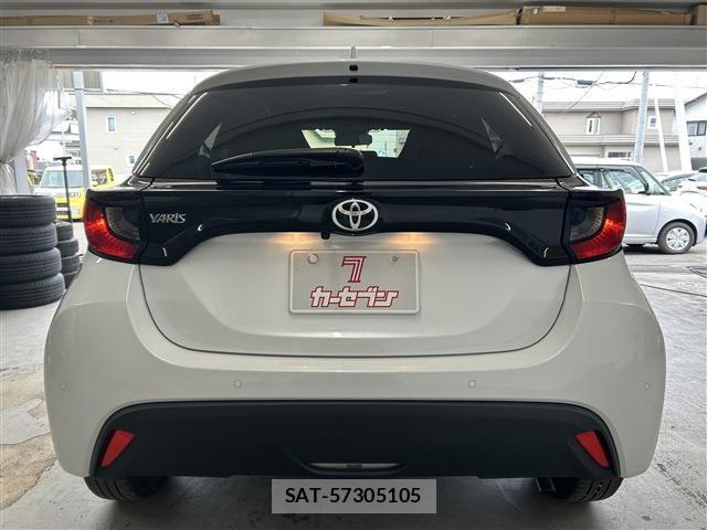 Toyota YARIS 2024-12 8747082-5