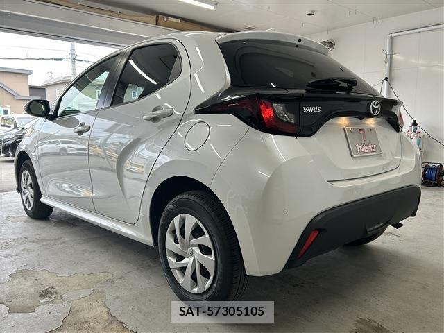 Toyota YARIS 2024-12 8747082-6