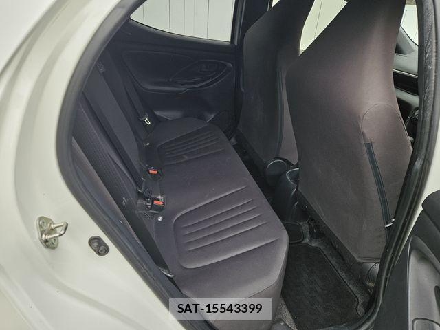 Toyota YARIS 2021-03 8747088-14