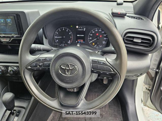 Toyota YARIS 2021-03 8747088-20