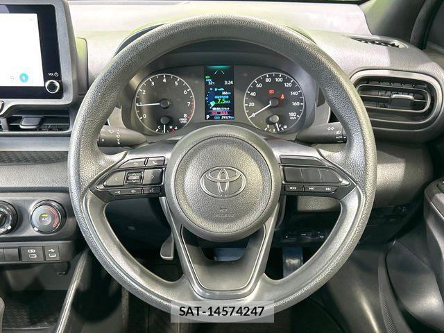 Toyota YARIS 2024-07 8747083-10