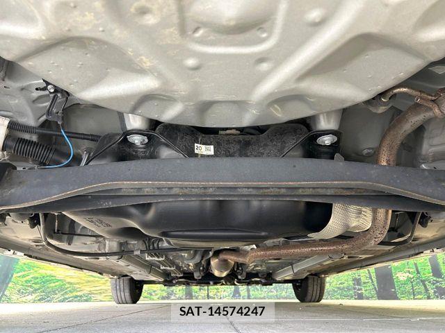 Toyota YARIS 2024-07 8747083-18