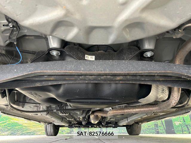 Toyota YARIS 2024-07 8747084-18