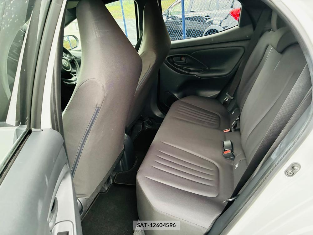 Toyota YARIS 2025-08 8684899-9