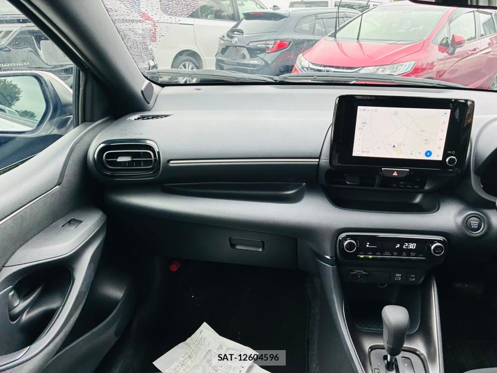 Toyota YARIS 2025-08 8684899-16
