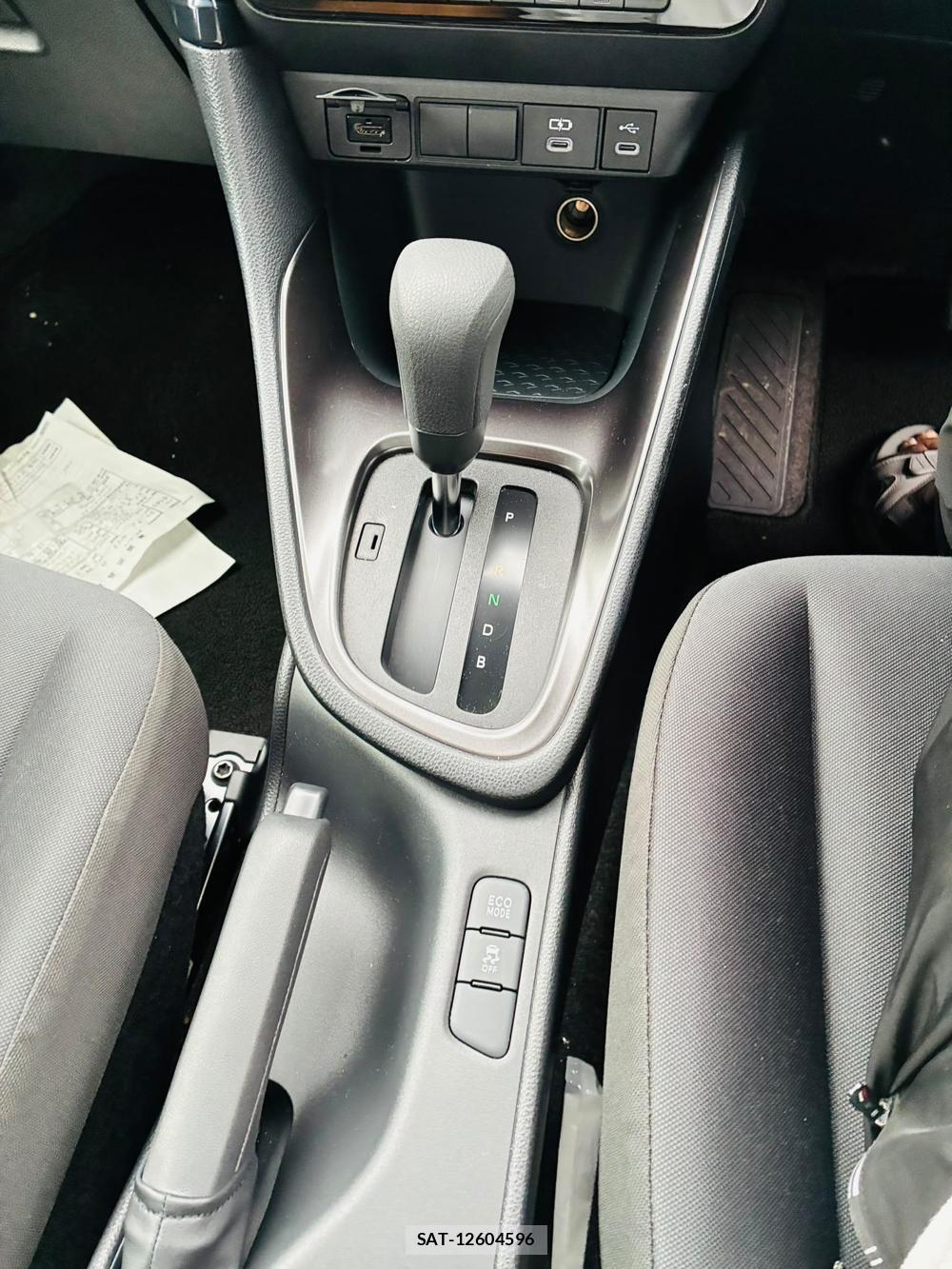Toyota YARIS 2025-08 8684899-20