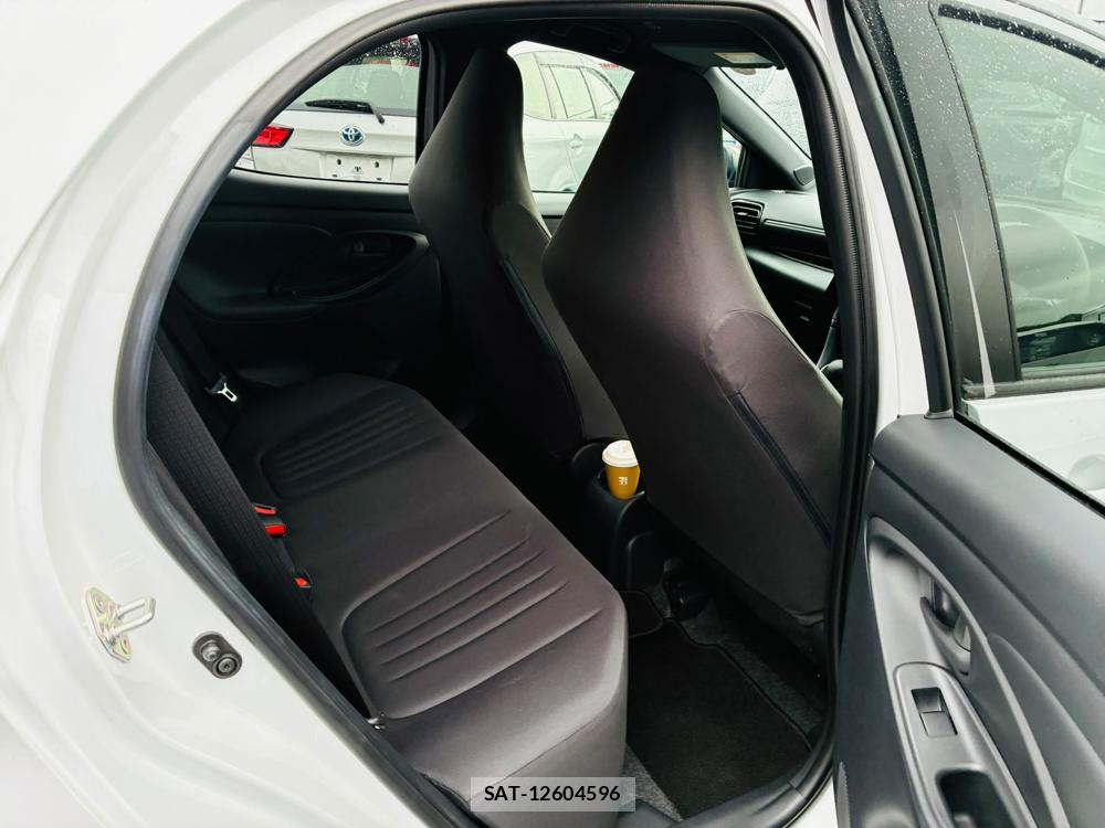 Toyota YARIS 2025-08 8684899-8