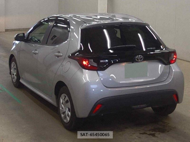 Toyota YARIS 2025-06 8779320-2