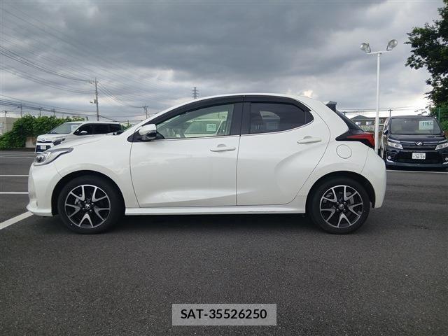 Toyota YARIS 2020-04 8798022-10