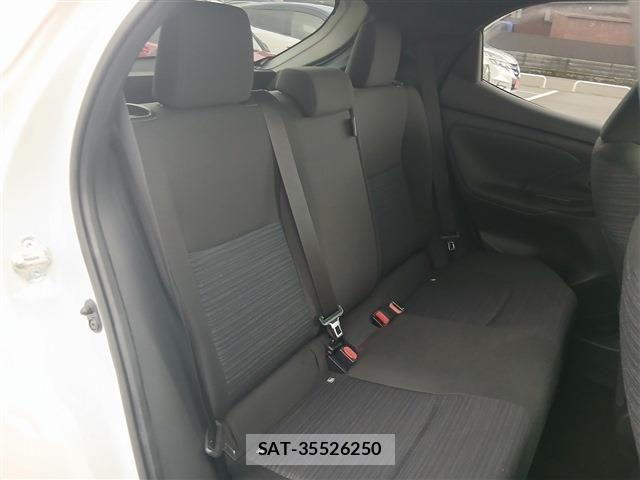 Toyota YARIS 2020-04 8798022-15
