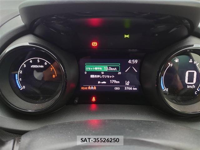 Toyota YARIS 2020-04 8798022-20