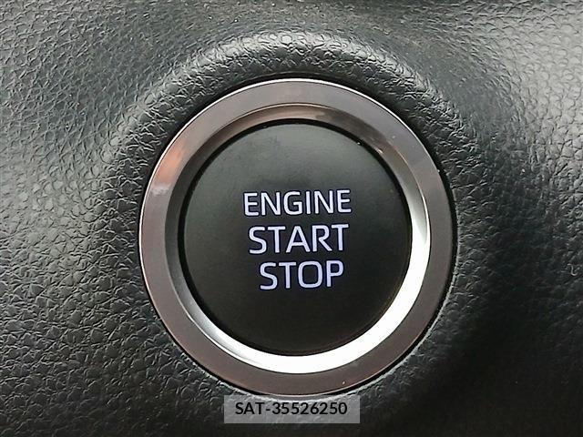 Toyota YARIS 2020-04 8798022-26