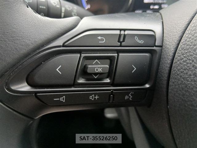 Toyota YARIS 2020-04 8798022-6