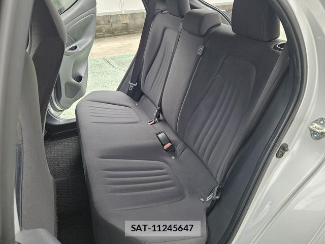 Toyota YARIS 2020-08 8798027-15