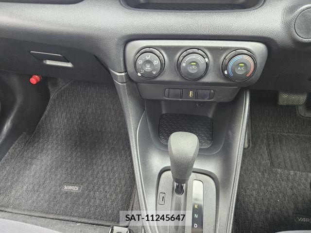 Toyota YARIS 2020-08 8798027-22
