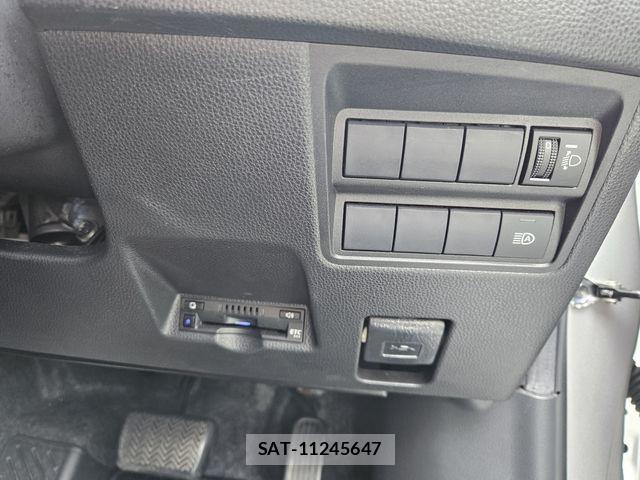 Toyota YARIS 2020-08 8798027-23