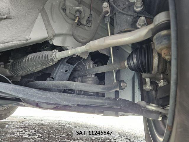 Toyota YARIS 2020-08 8798027-25