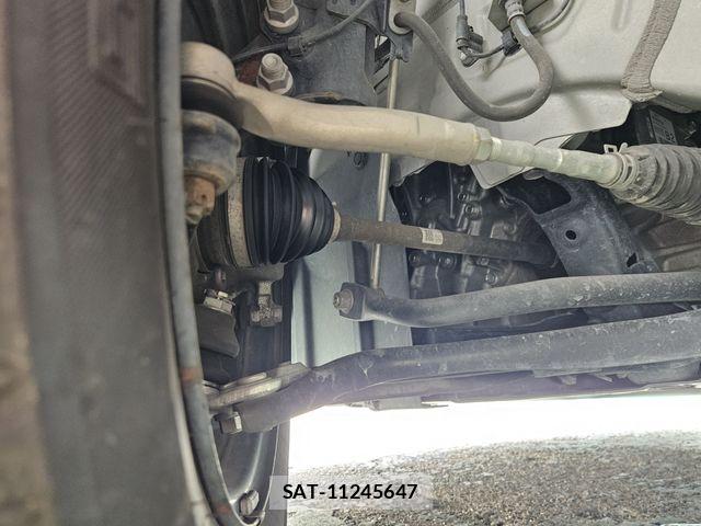 Toyota YARIS 2020-08 8798027-26