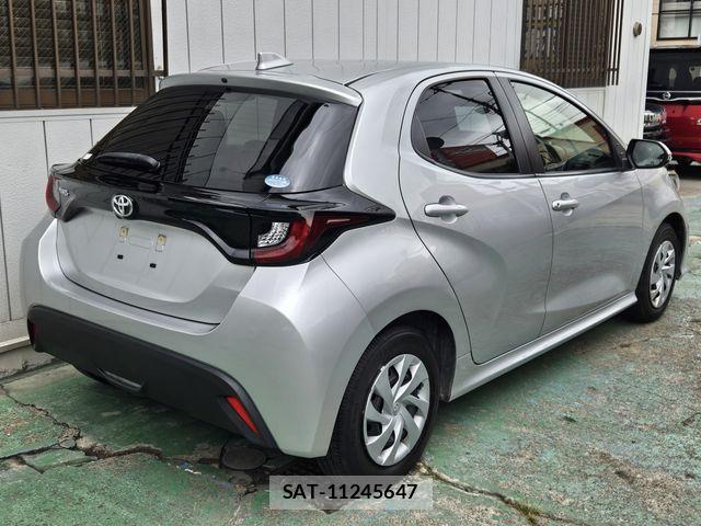 Toyota YARIS 2020-08 8798027-2