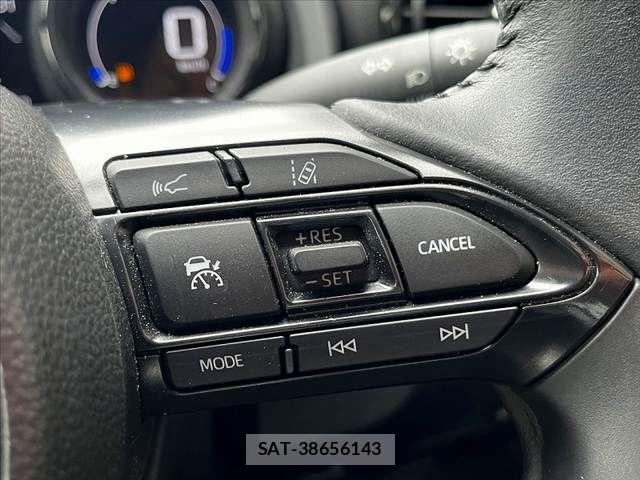 Toyota YARIS 2023-12 8798023-16