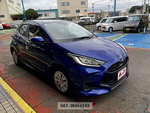 Toyota YARIS 2023-12 8798023-2