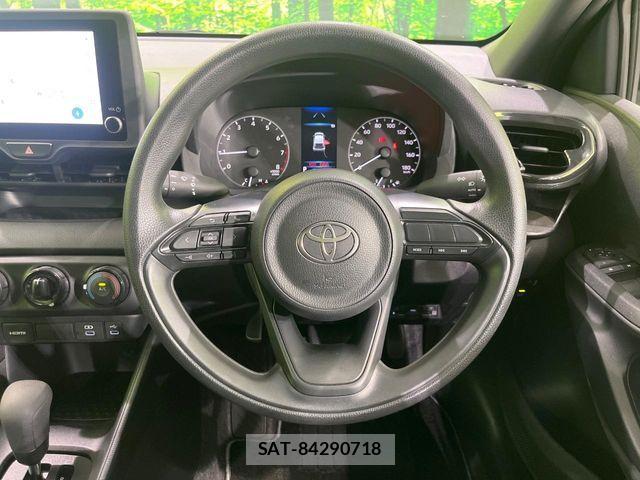 Toyota YARIS 2024-12 8798024-10