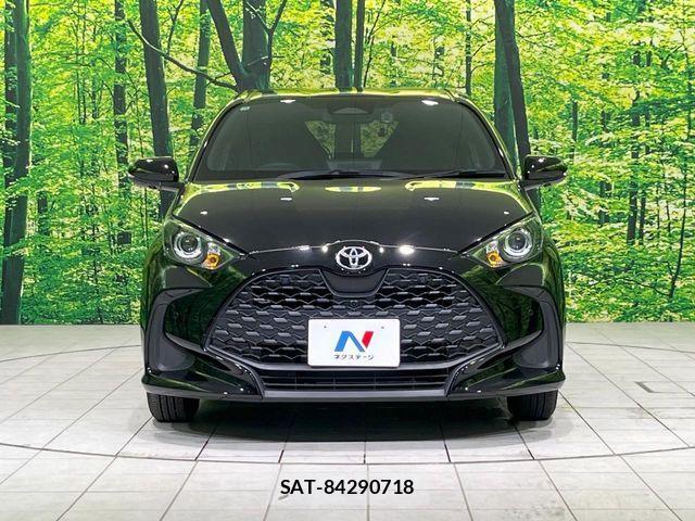 Toyota YARIS 2024-12 8798024-13