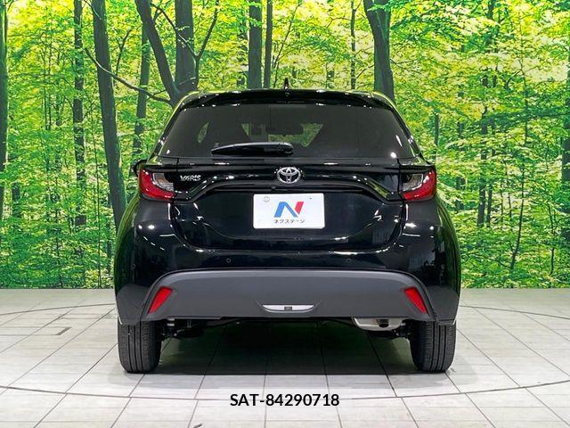 Toyota YARIS 2024-12 8798024-14