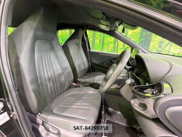 Toyota YARIS 2024-12 8798024-7