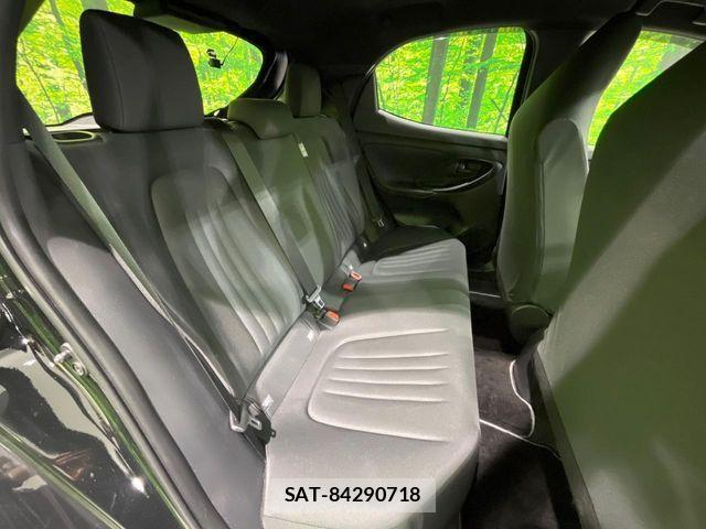 Toyota YARIS 2024-12 8798024-8