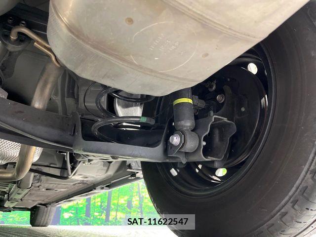 Toyota YARIS 2023-09 8832686-19