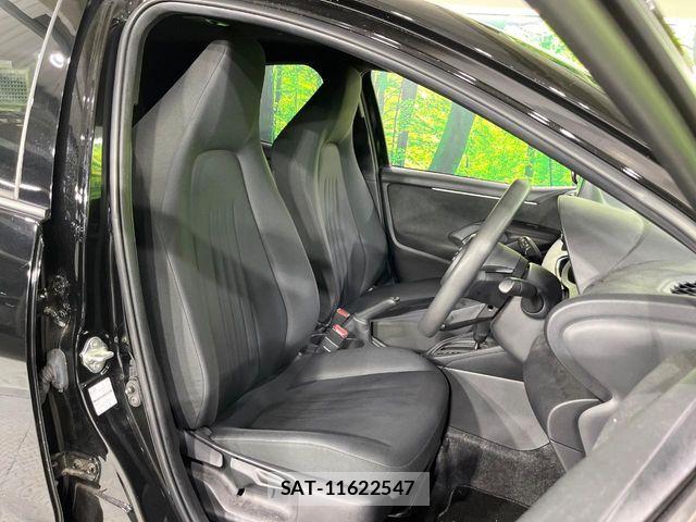 Toyota YARIS 2023-09 8832686-7