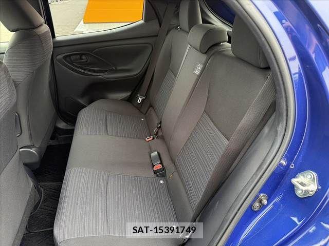 Toyota YARIS 2022-05 8832687-18