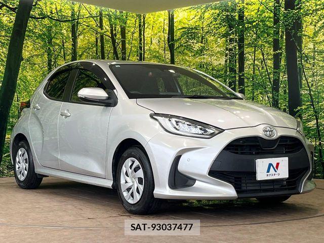 Toyota YARIS 2021-12 8832689-15