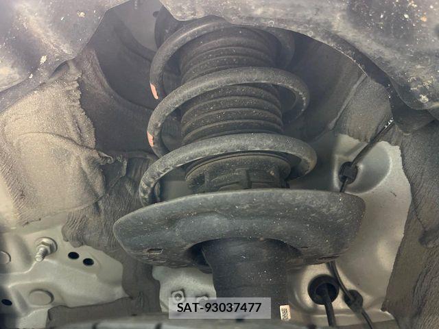 Toyota YARIS 2021-12 8832689-19