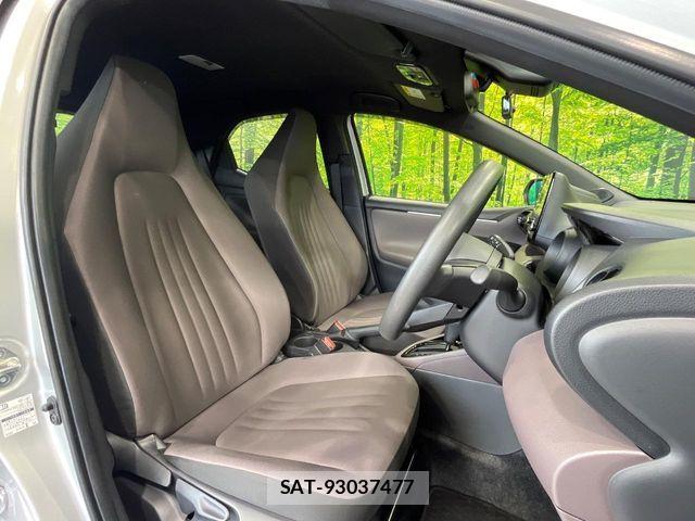 Toyota YARIS 2021-12 8832689-7