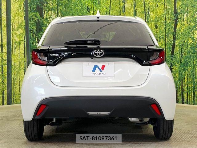 Toyota YARIS 2022-08 8832688-14