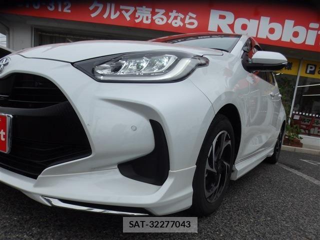 Toyota YARIS 2022-12 8832684-11