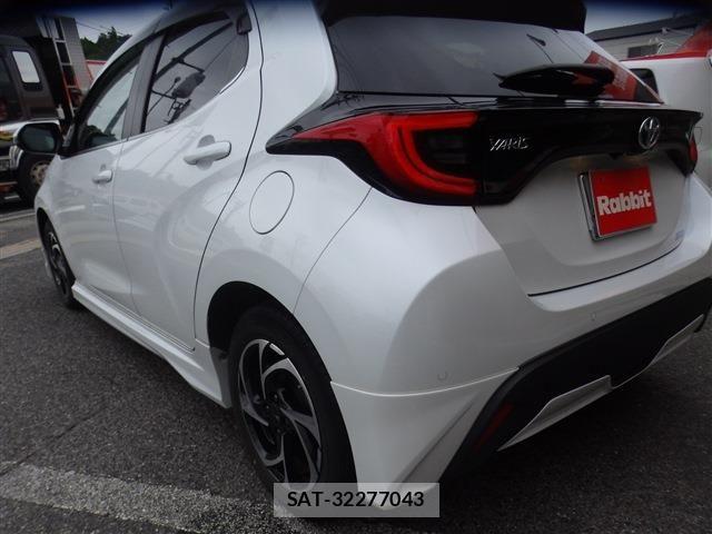 Toyota YARIS 2022-12 8832684-13