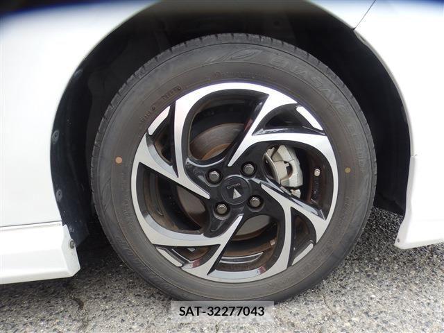 Toyota YARIS 2022-12 8832684-16