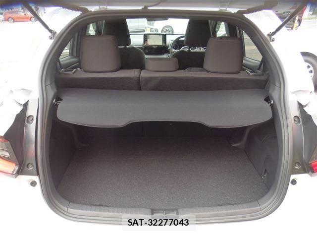 Toyota YARIS 2022-12 8832684-23