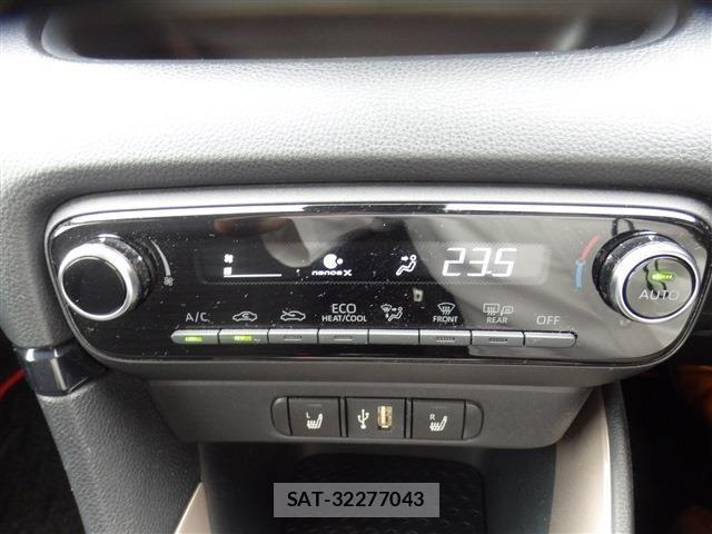 Toyota YARIS 2022-12 8832684-28