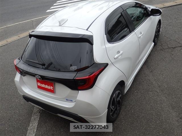 Toyota YARIS 2022-12 8832684-7