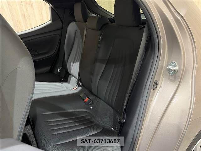 Toyota YARIS 2020-03 8832690-29
