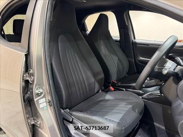 Toyota YARIS 2020-03 8832690-5