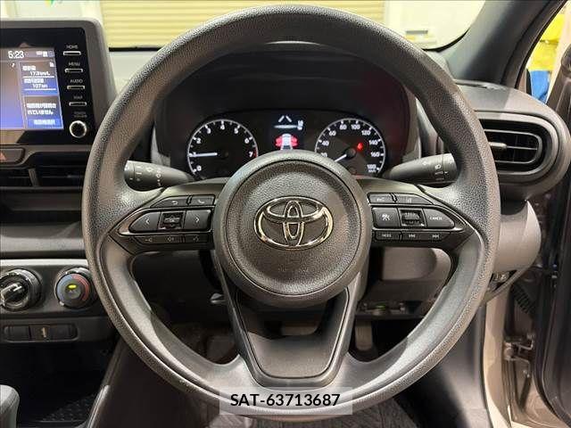 Toyota YARIS 2020-03 8832690-8
