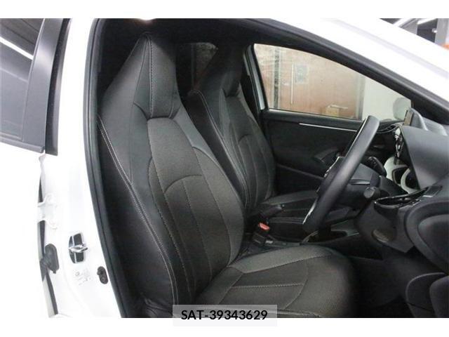 Toyota YARIS 2024-01 8851206-24