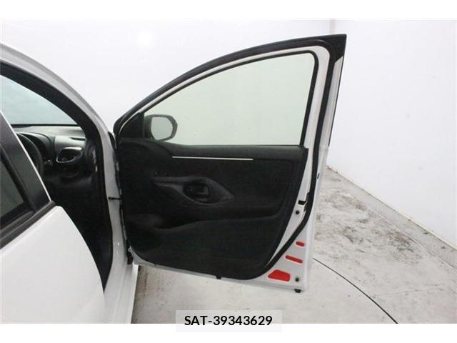 Toyota YARIS 2024-01 8851206-27